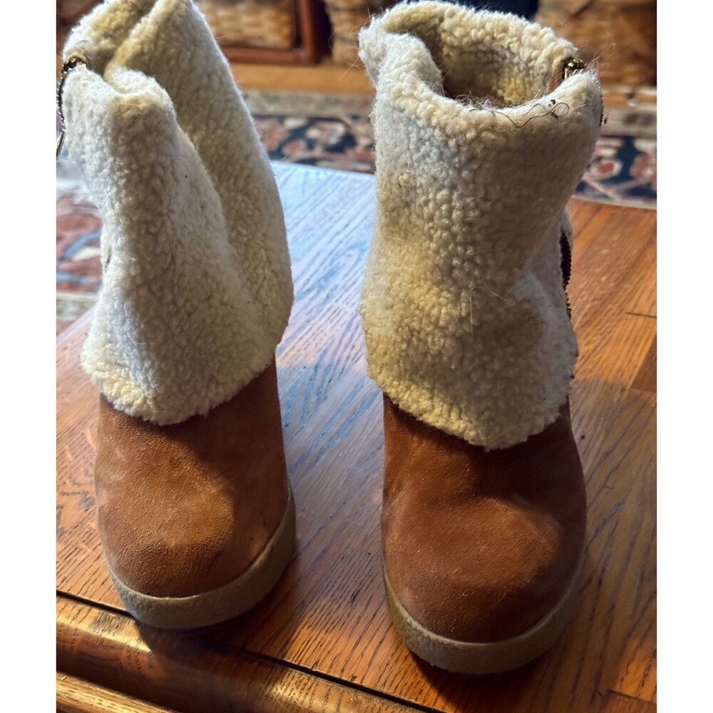 Michael kors Brandy ankle  wedge boots. Sz 9M. Msrp $225 - Picture 3 of 4